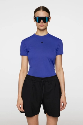 Ada T-shirt