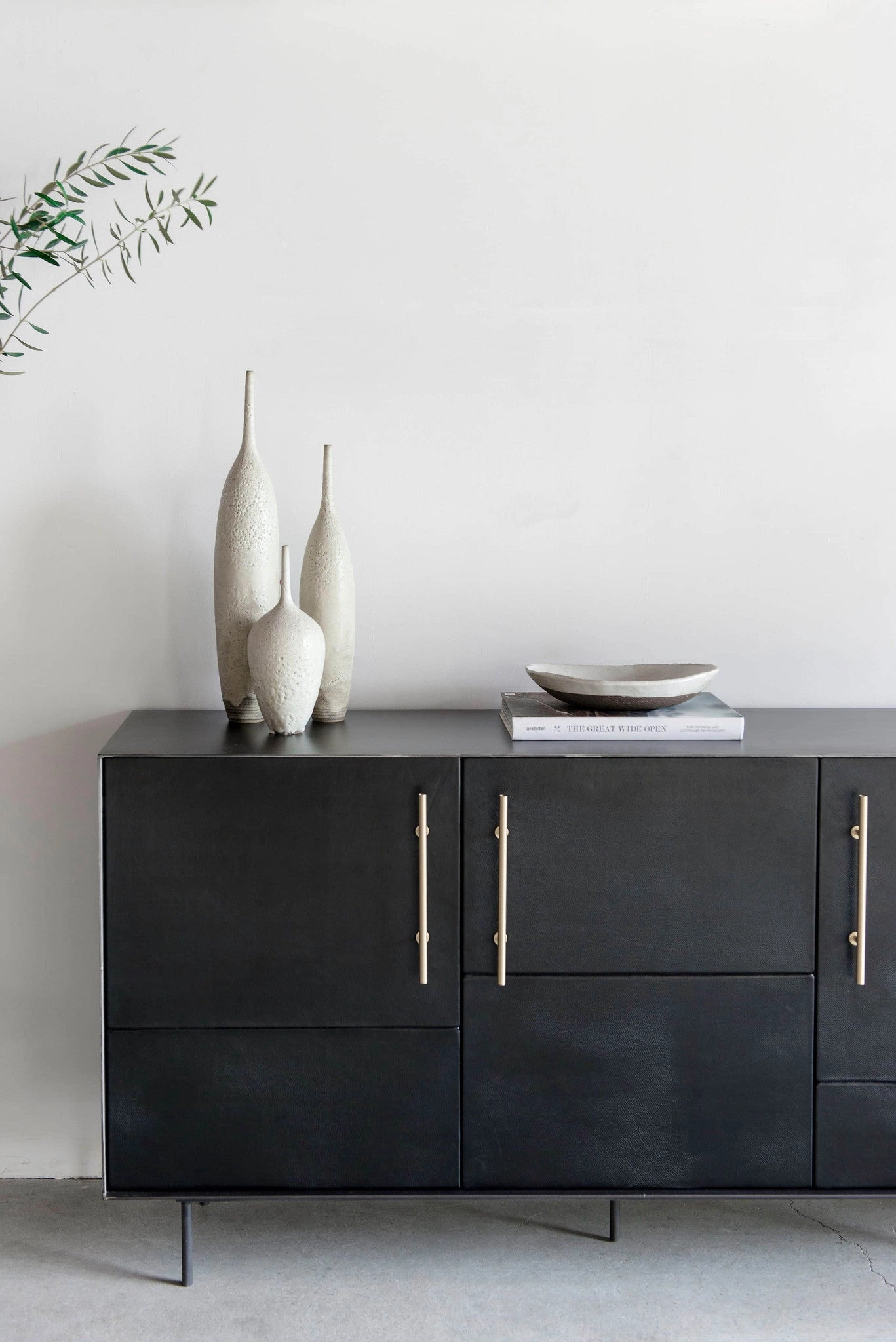 Bronson Credenza (BLK)