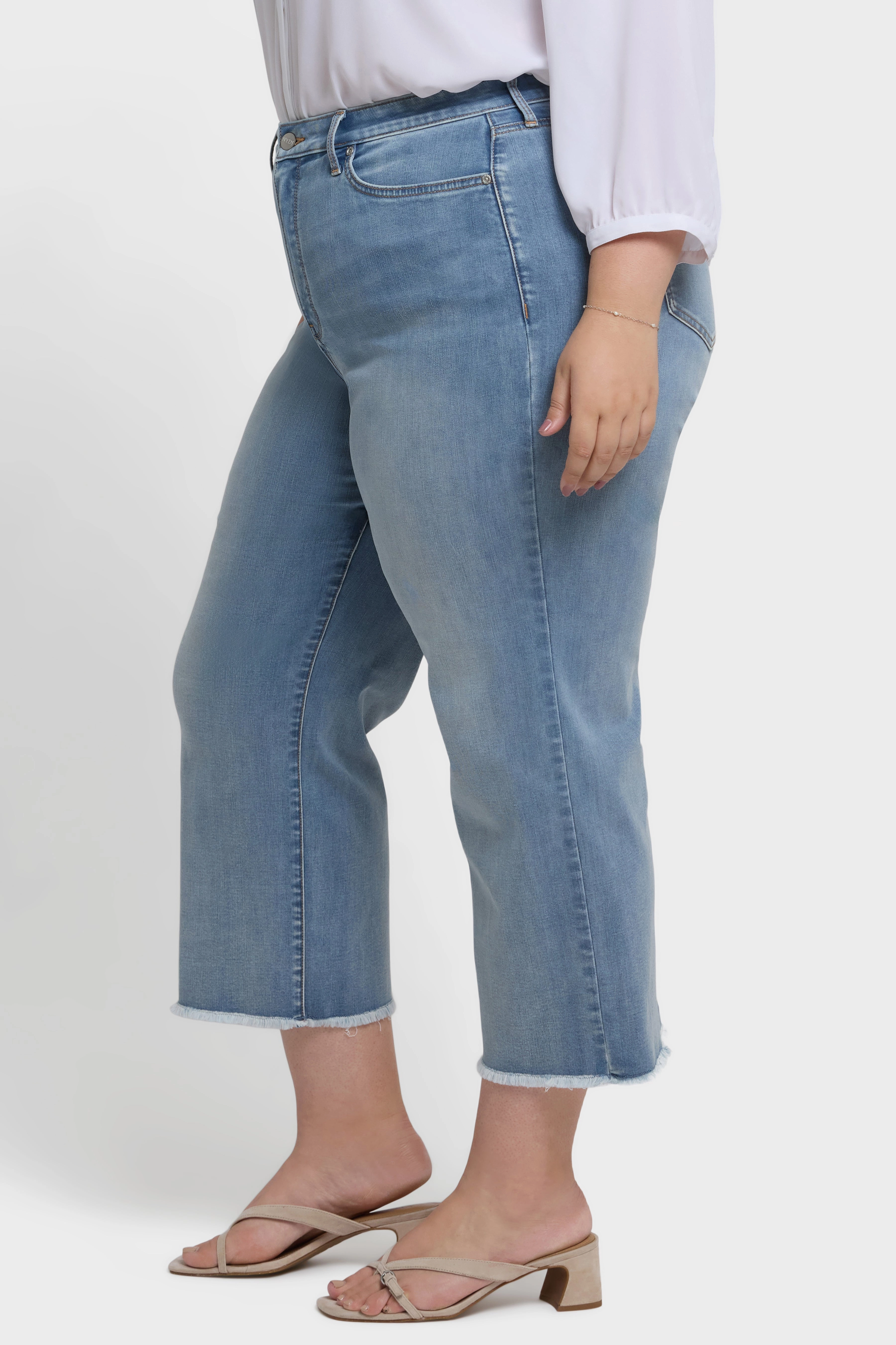 Coco Relaxed Wide Leg Crop Jeans In Plus Size - Santiago Sea