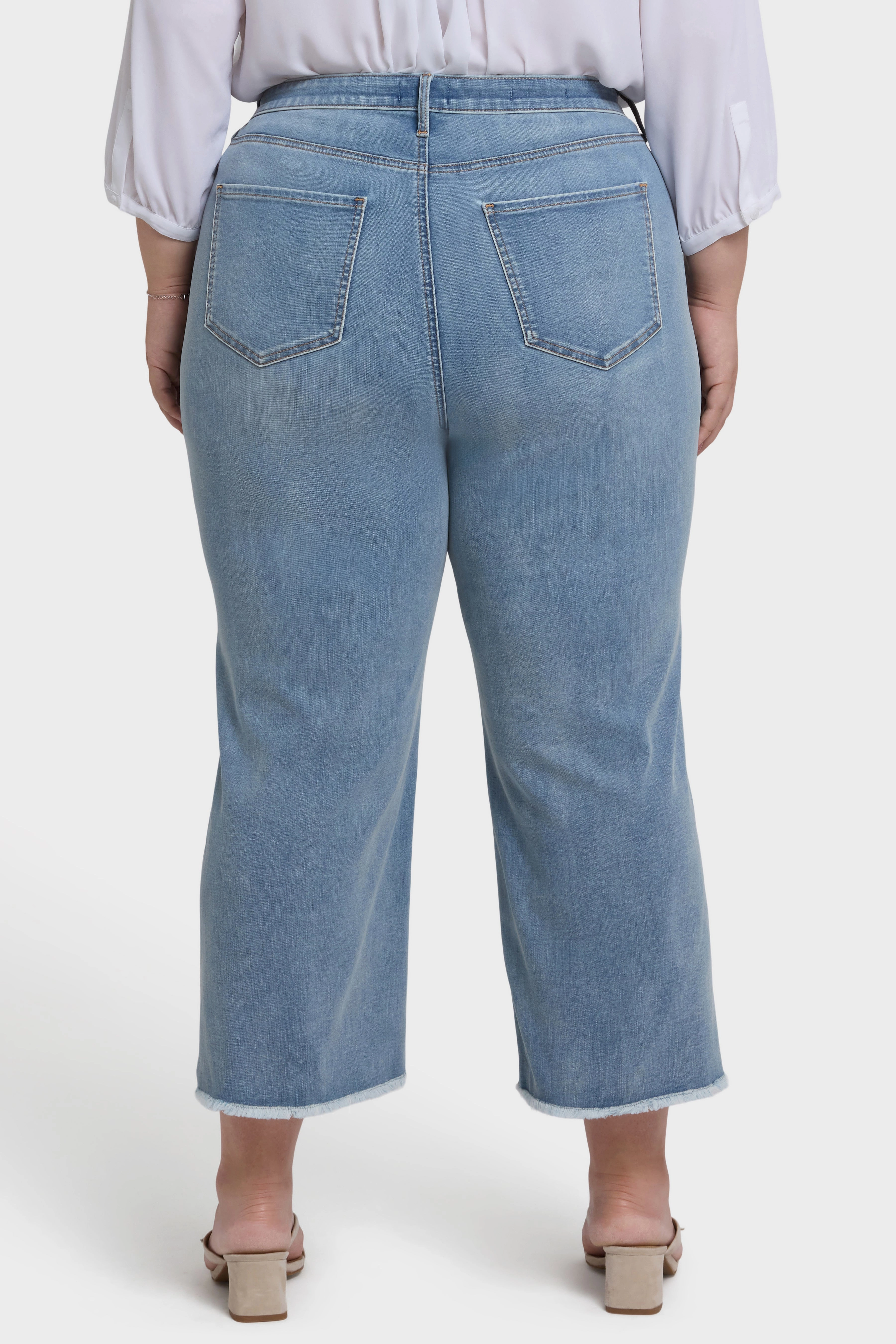 Coco Relaxed Wide Leg Crop Jeans In Plus Size - Santiago Sea