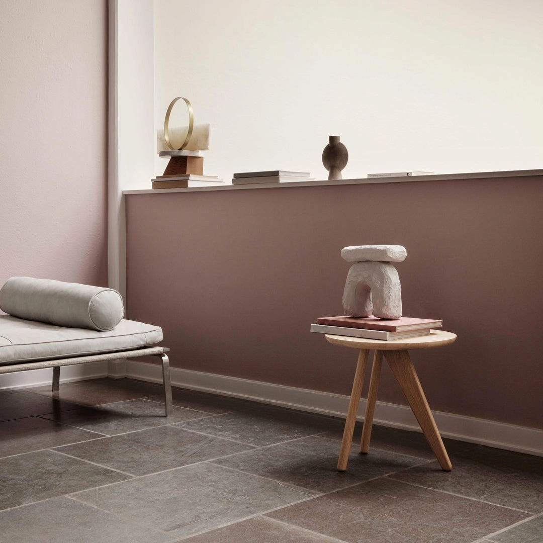 Fin Side Table