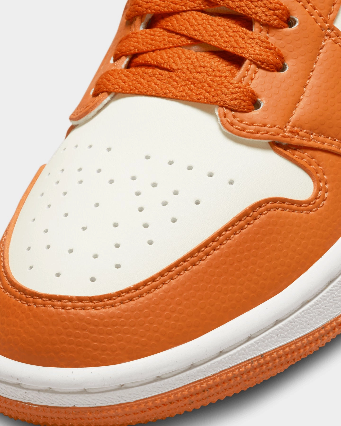 Jordan Women's Air Jordan 1 Mid SE Sport Spice Coconut Milk/Sport Spice-Black-Sail