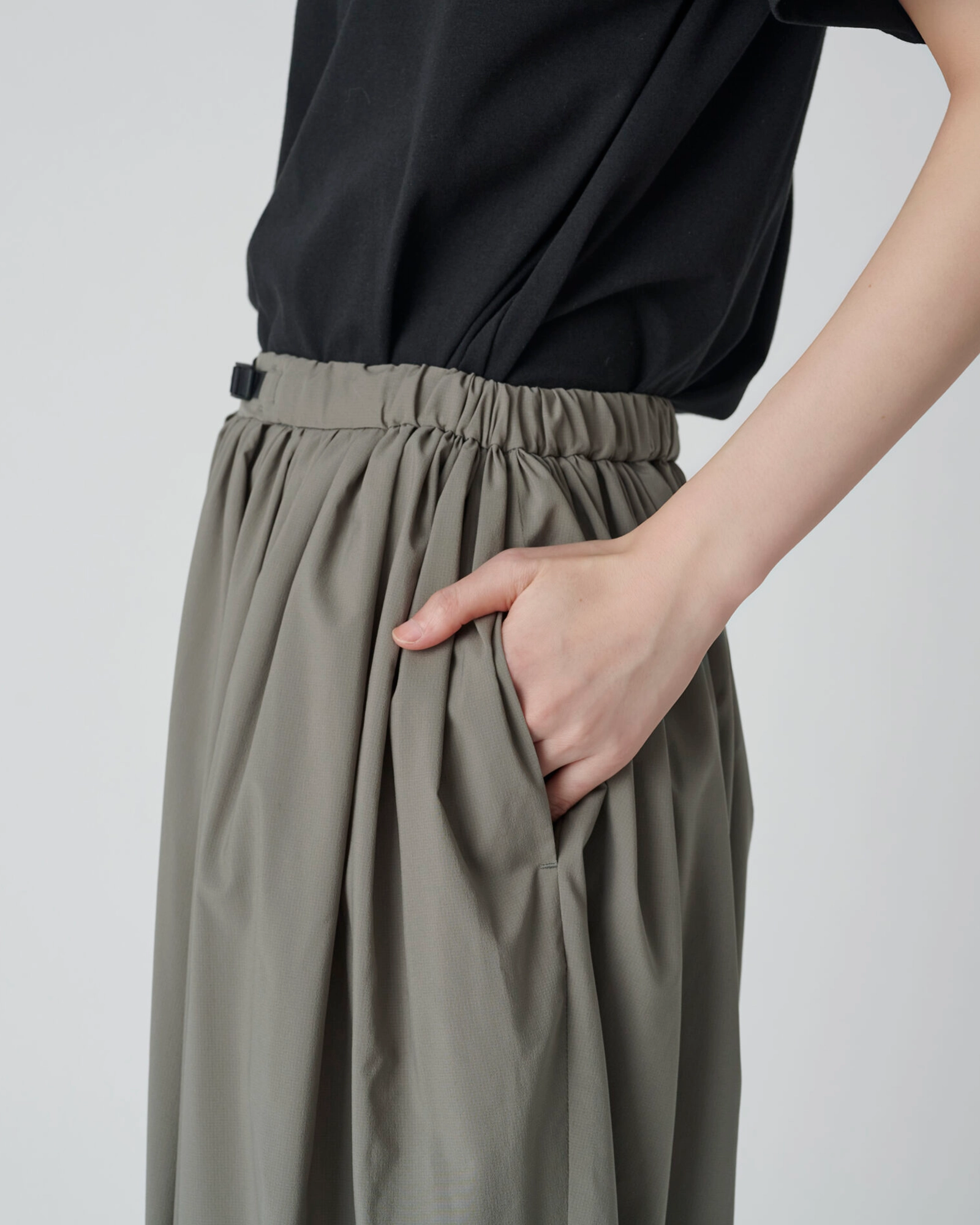 Shadow Ripstop Gather Pants