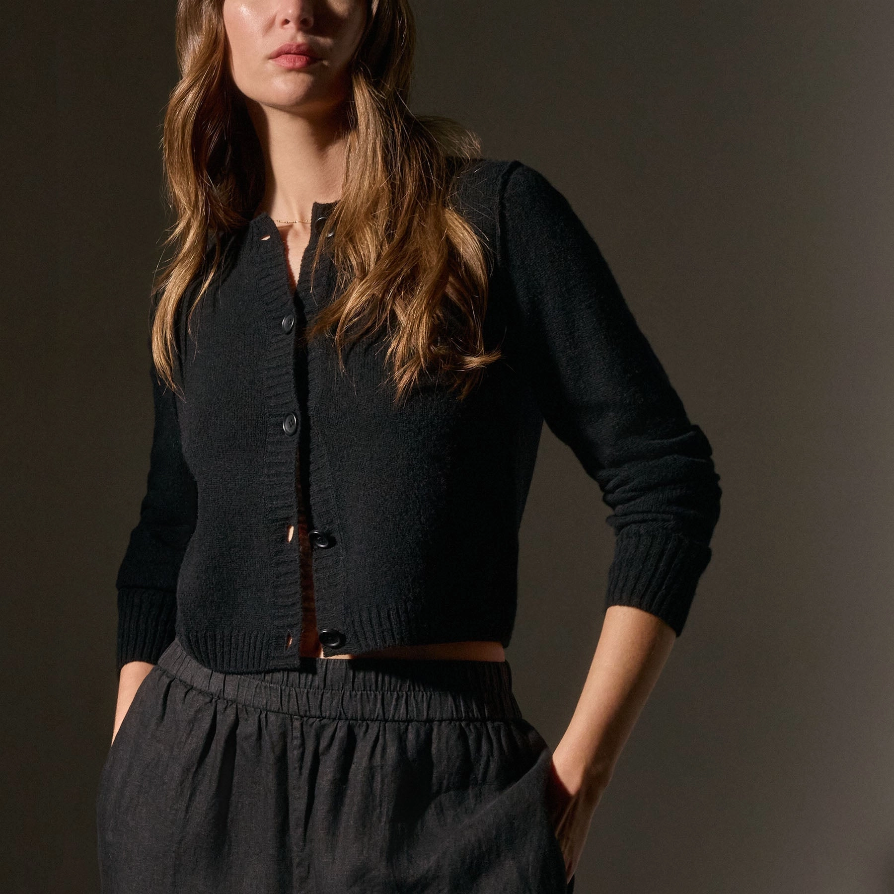 Soft Featherweight Cashmere Cardigan - Black