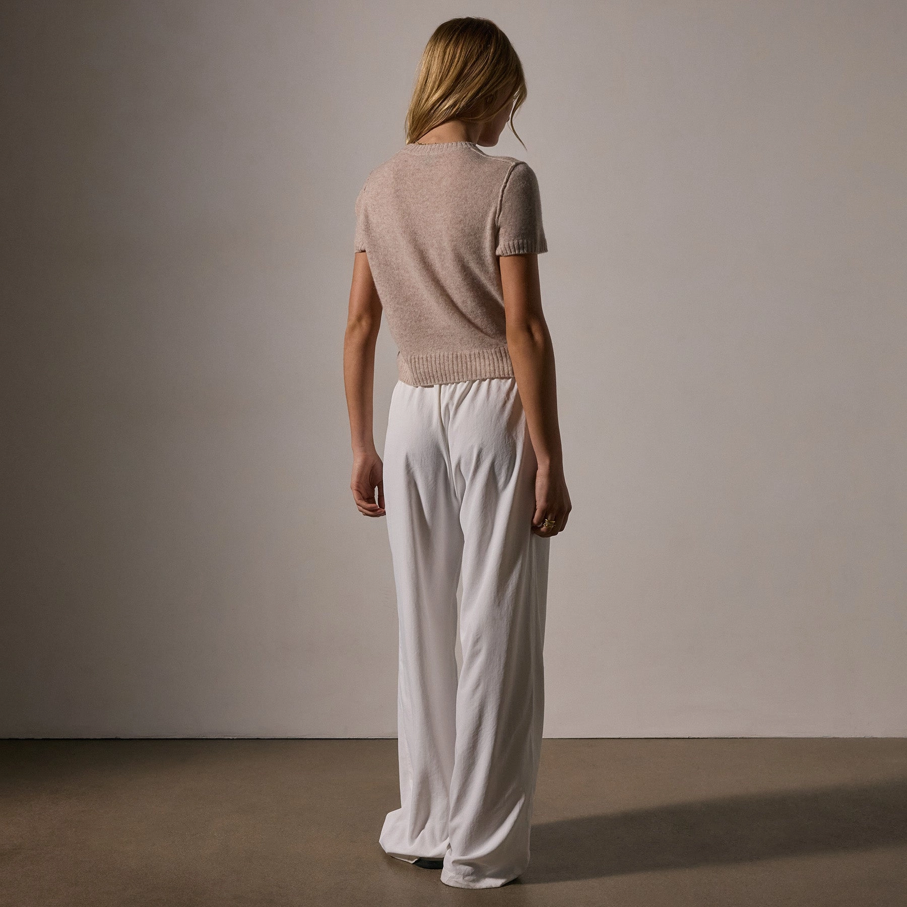 Soft Featherweight Cashmere Short Sleeve - Light Beige