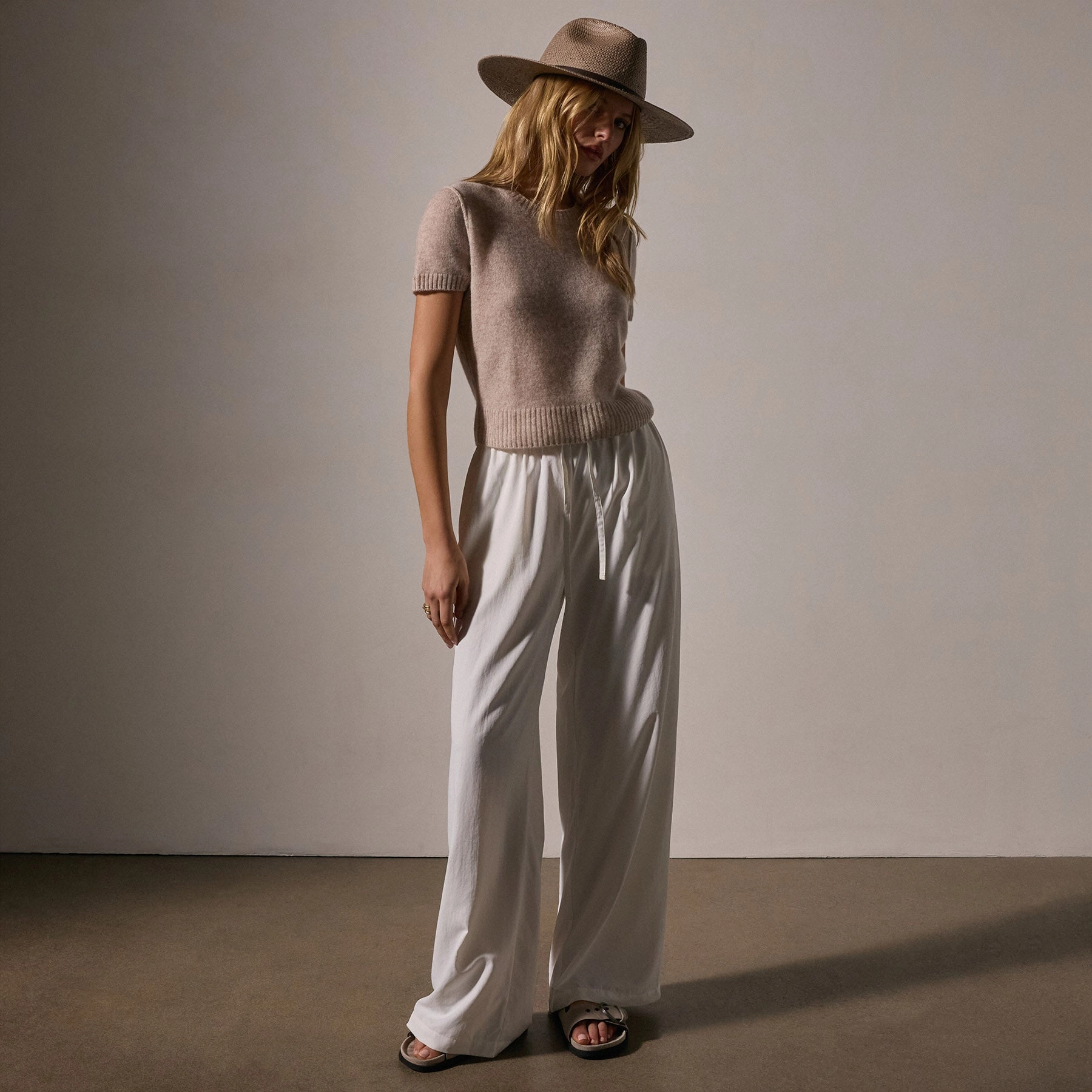 Soft Featherweight Cashmere Short Sleeve - Light Beige