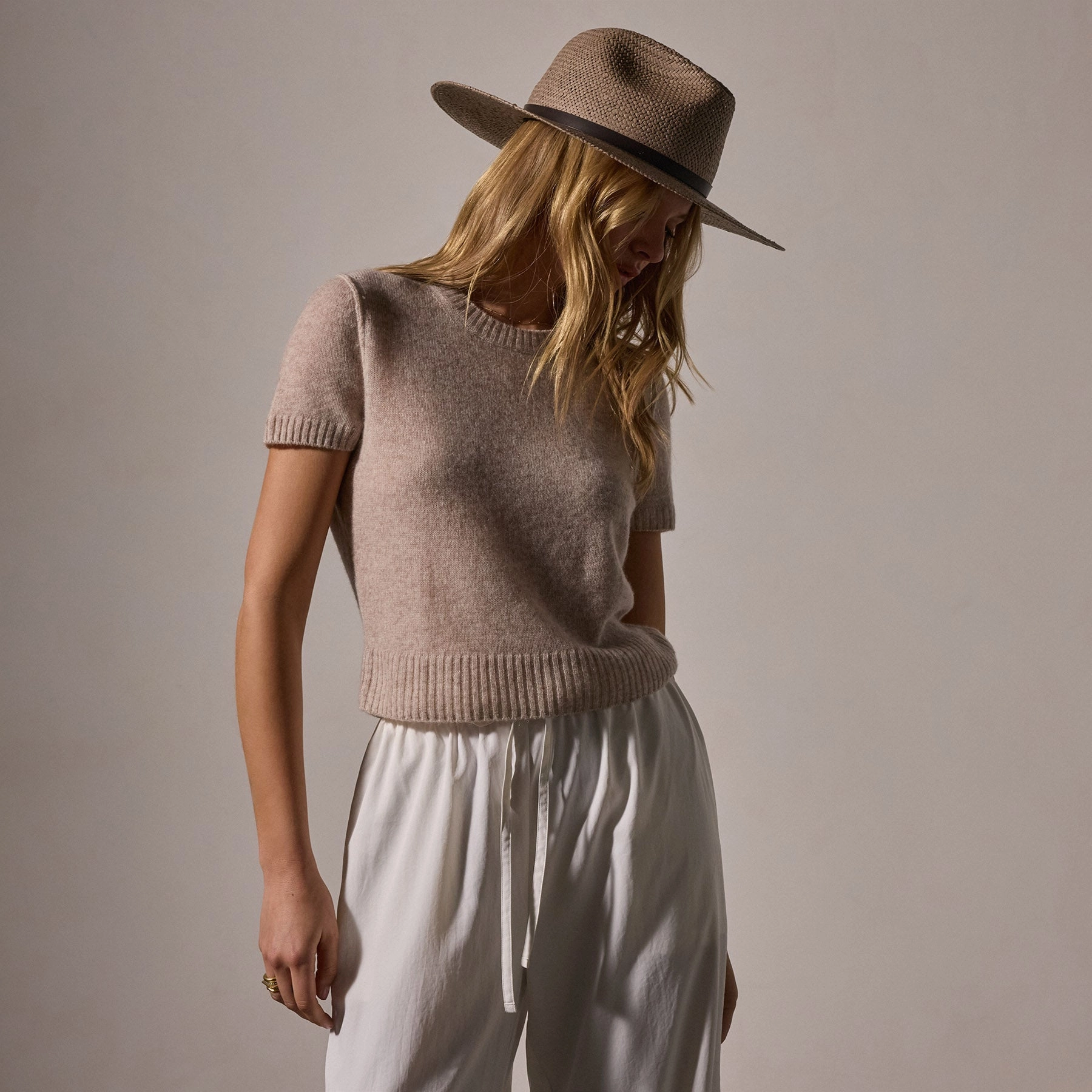 Soft Featherweight Cashmere Short Sleeve - Light Beige