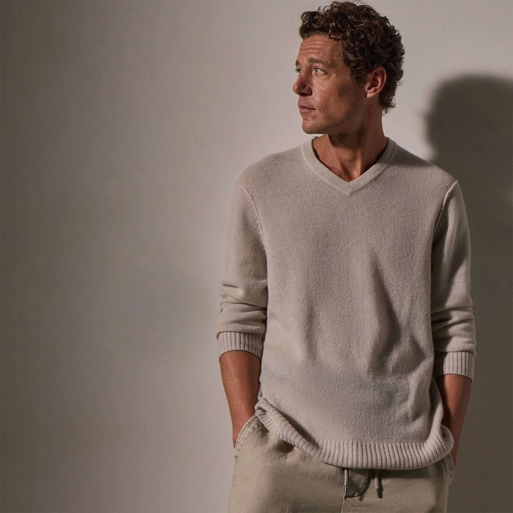 Soft Featherweight Cashmere V Neck - Tan