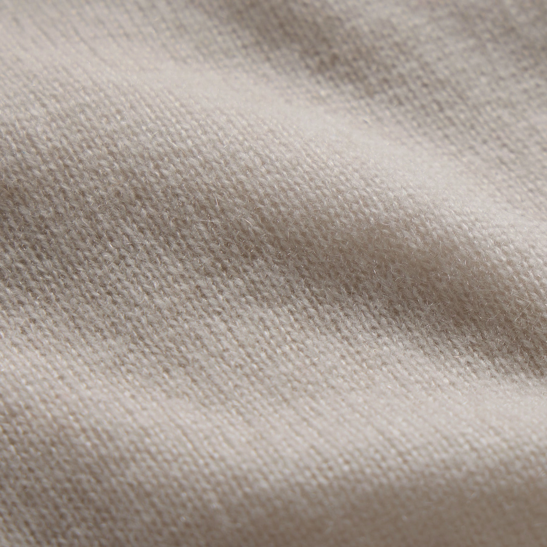 Soft Featherweight Cashmere V Neck - Tan